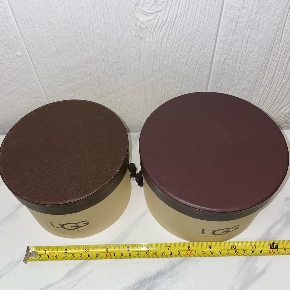 UGG Boxes!! - Picture 4 of 6